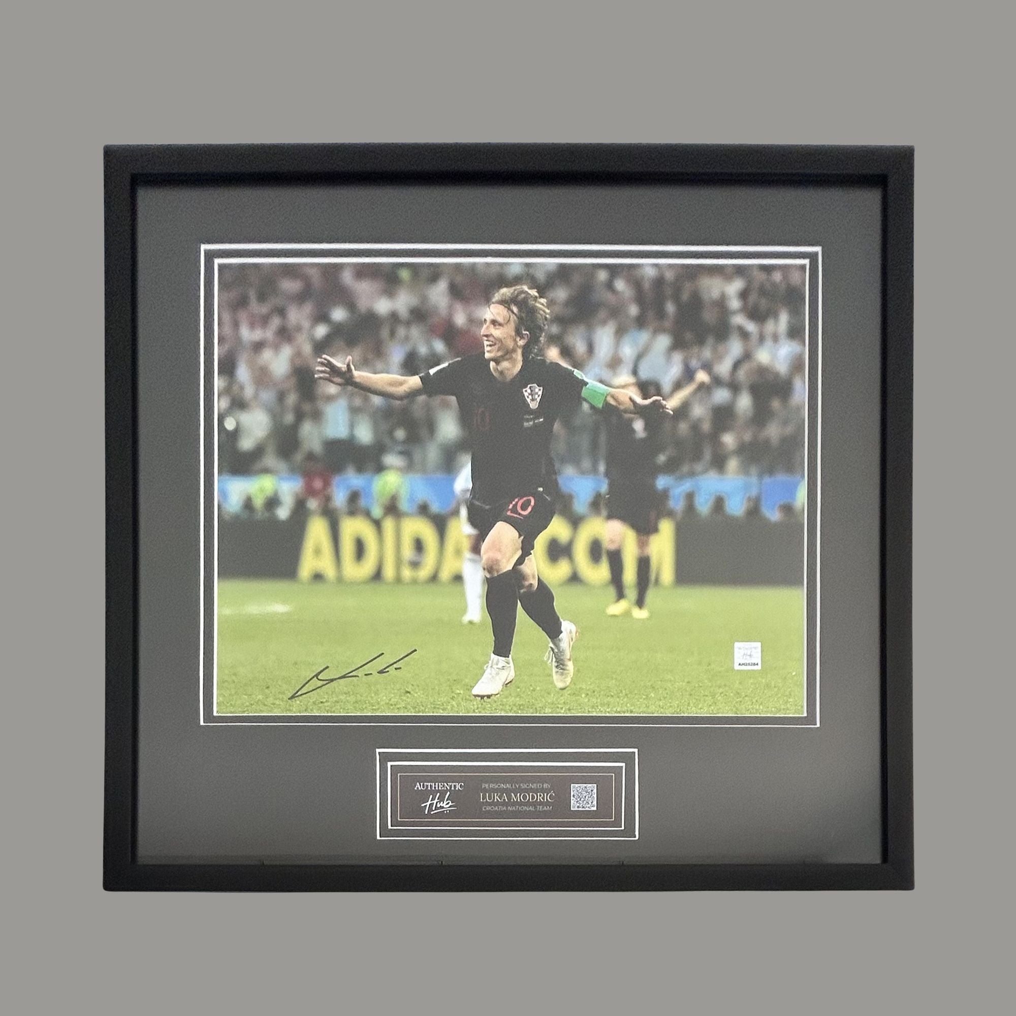 Luka Modrić Signed Croatia International Framed Photo